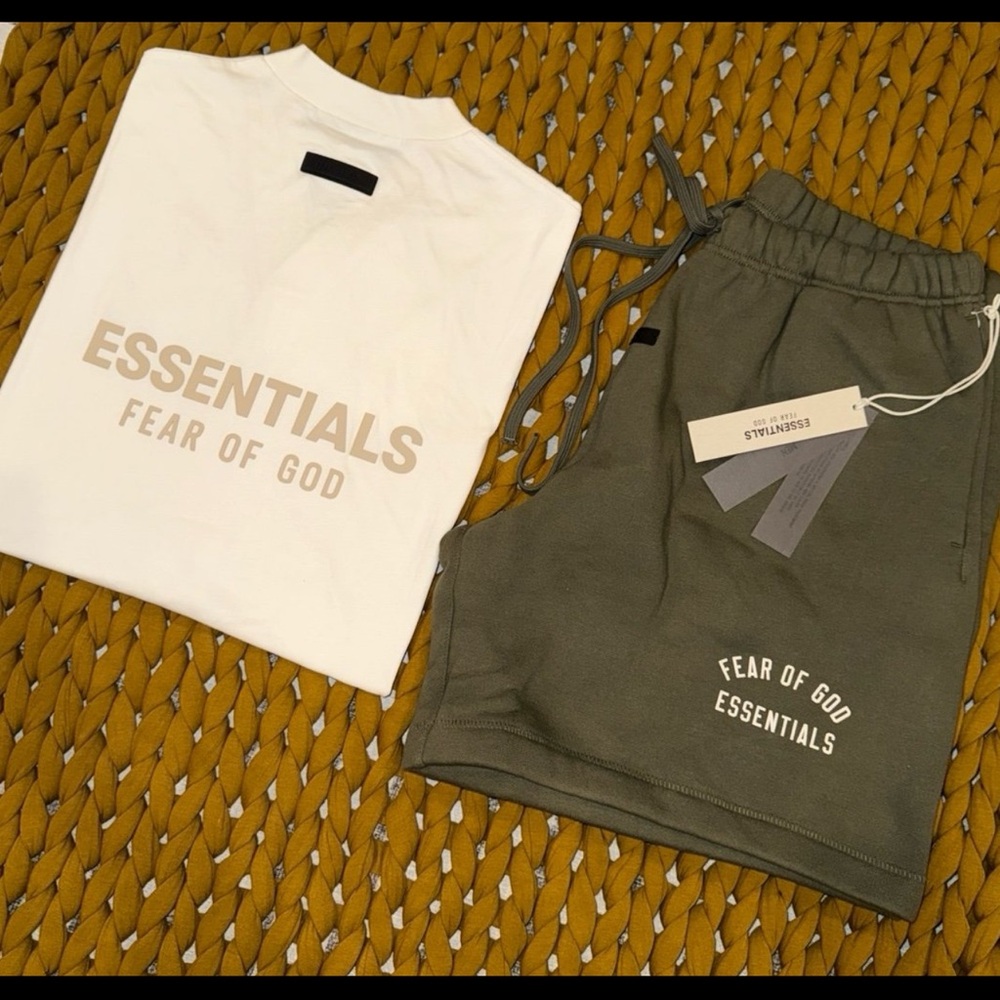 Fear of God Essentials Set
